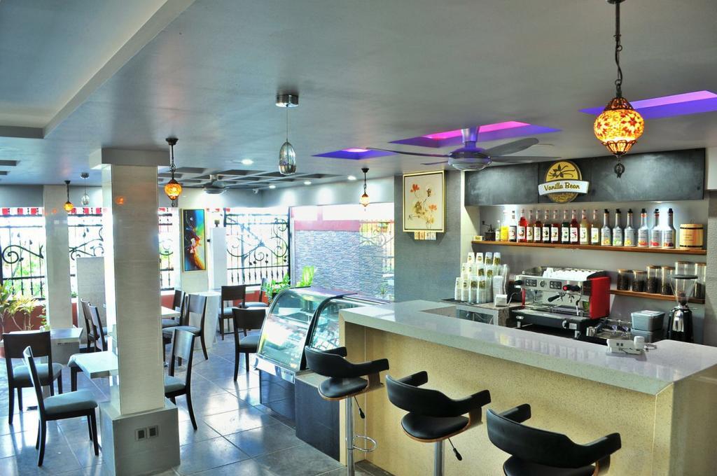 Airport Comfort Inn Premium Hulhumale Exterior photo