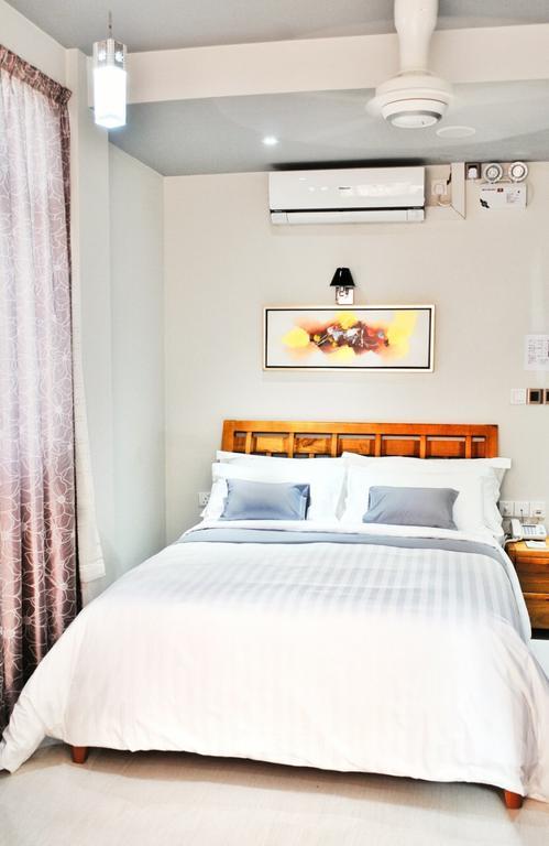 Airport Comfort Inn Premium Hulhumale Exterior photo