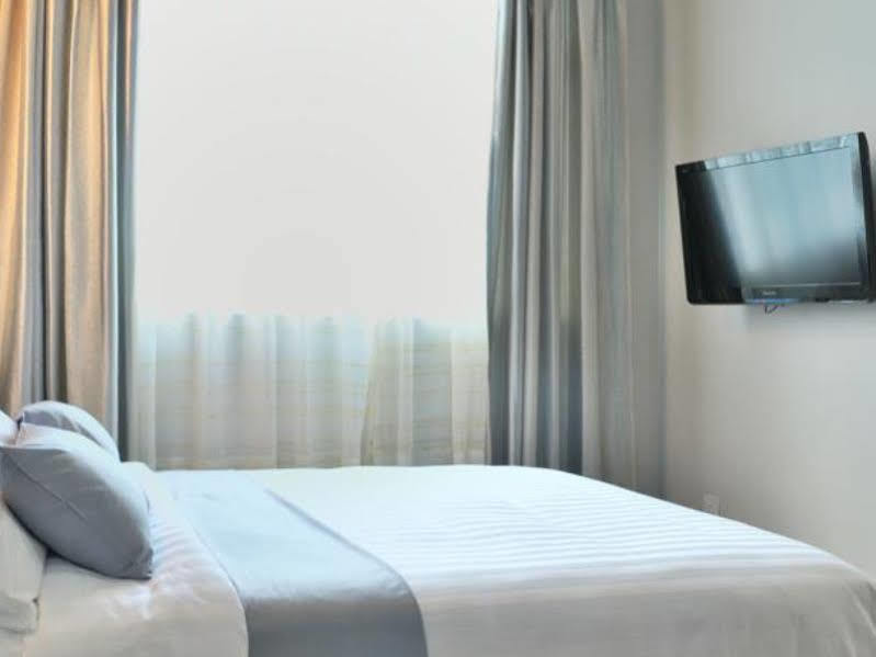 Airport Comfort Inn Premium Hulhumale Exterior photo